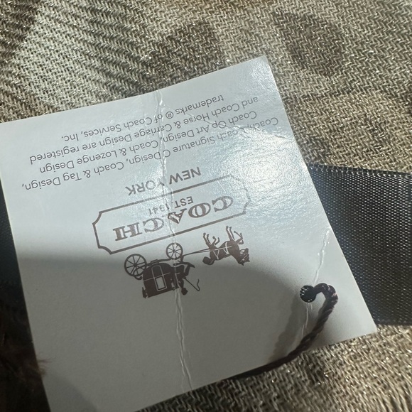 Coach Y2K Signature Interlocking C Scarf in Brown and Tan NWT Wool Cashmere - Picture 5 of 6